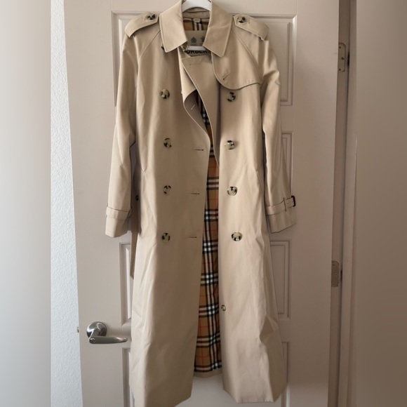 BURBERRY WATERLOO HERITAGE LONG TRENCH - Picture 6 of 16